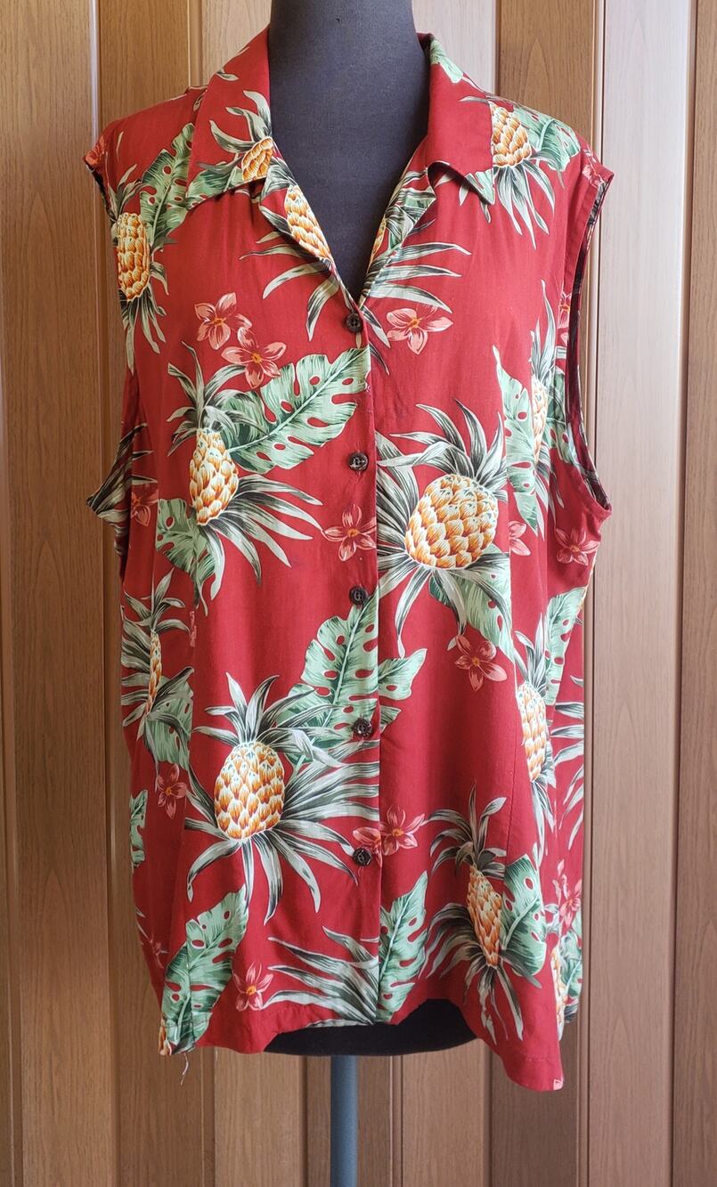 Hawaiian Reserve vintage 3XL red, pineapple button up tank